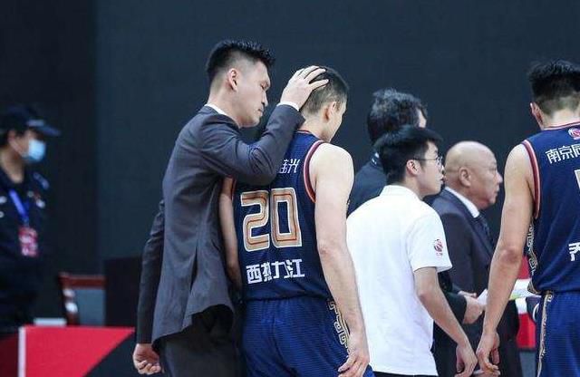 其中，《长津湖之水门桥 票房播报：大盘攀升至1.